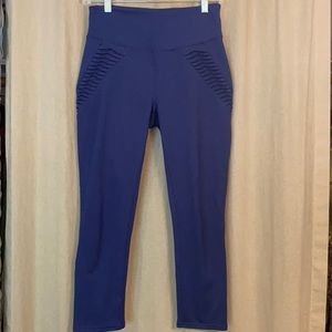 Soybu Capri Leggings